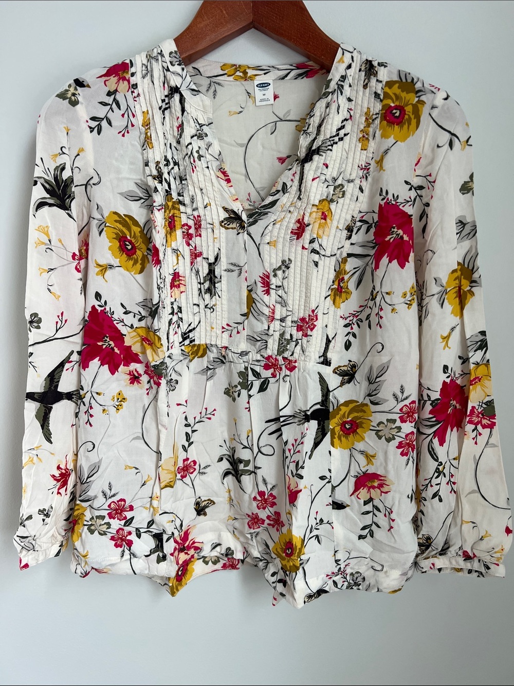 Old Navy | Cream Floral Pintuck V-Neck Top Pink & Yellow Flowers #821017-00 Sz M